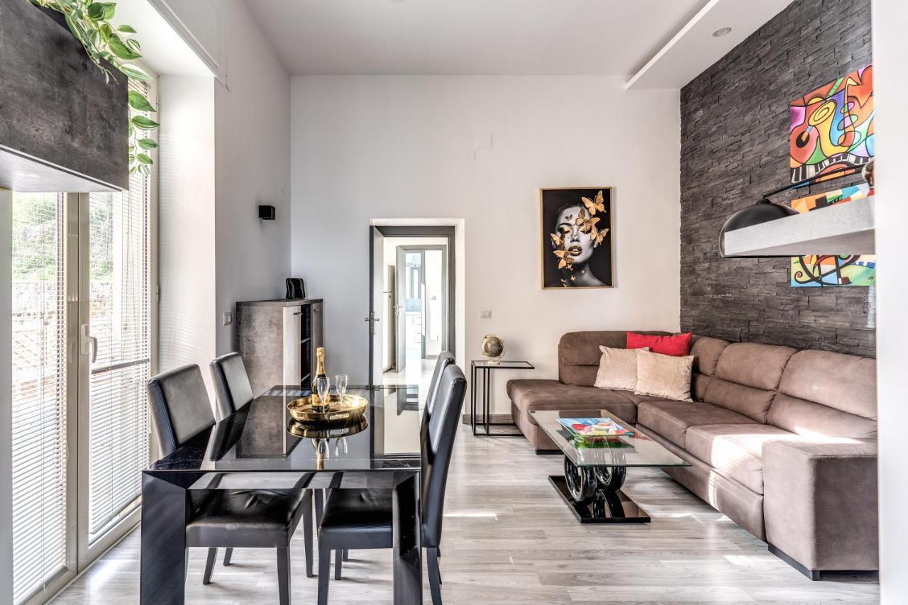 1000 Suites Naples Extérieur photo